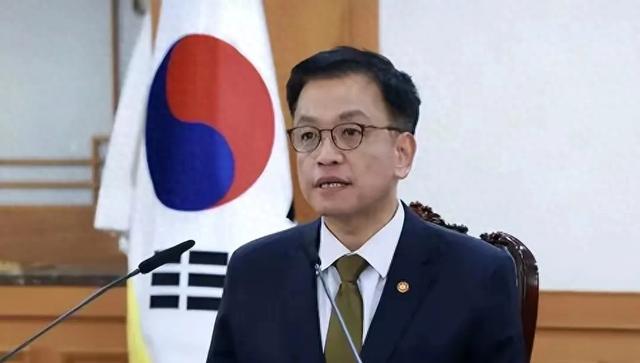 韩国代总统妥协让步