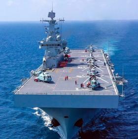 中国首艘076型舰顺利下水,电磁弹射引领世界